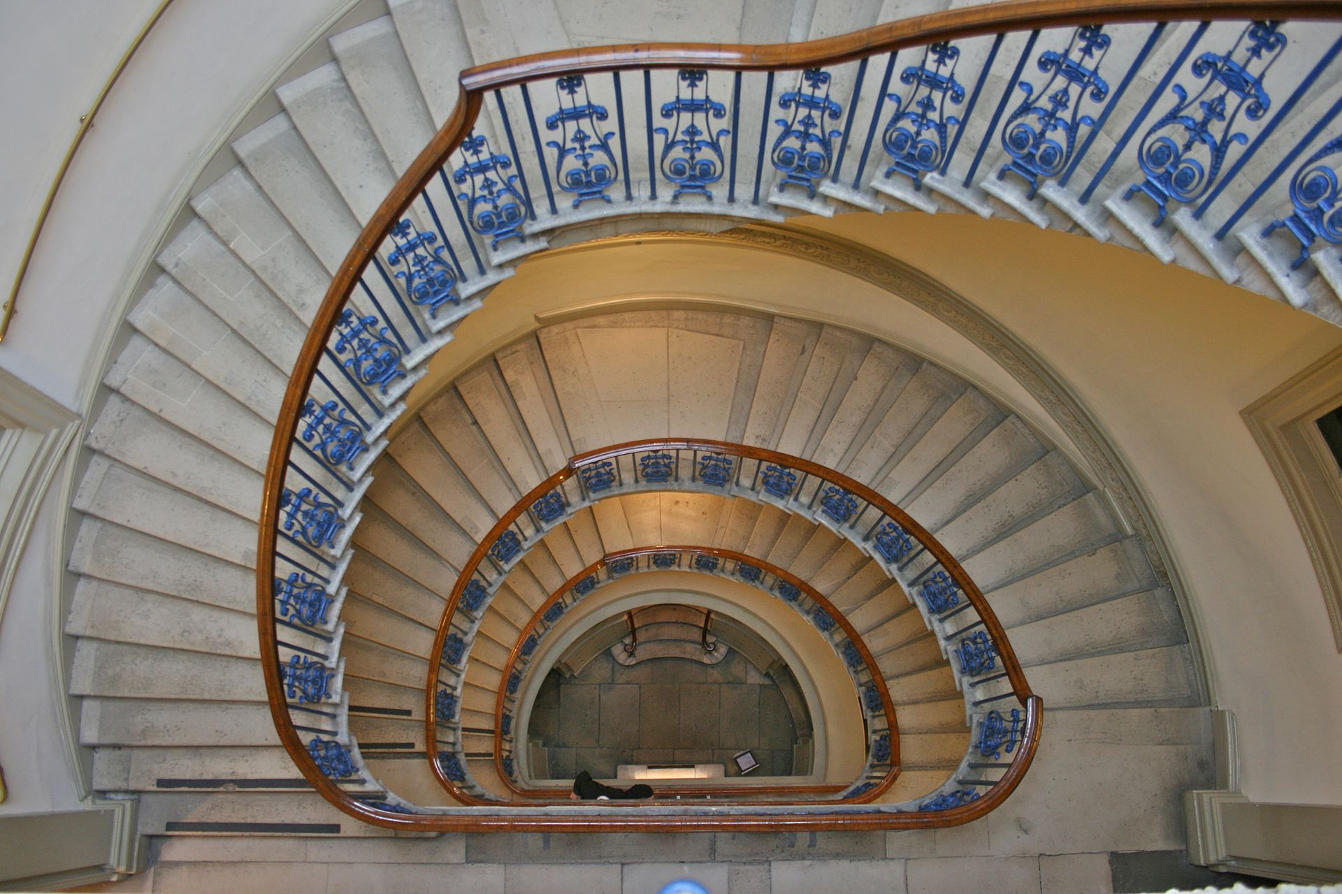 Staircase at the Courtauld Gallery, London, England. Photo by Mike Peel via Wikipedia.
