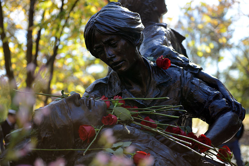 Vietnam Women's Memorial, Washington, D.C., Veteran's Day, 2013. Photo: Wikipedia.